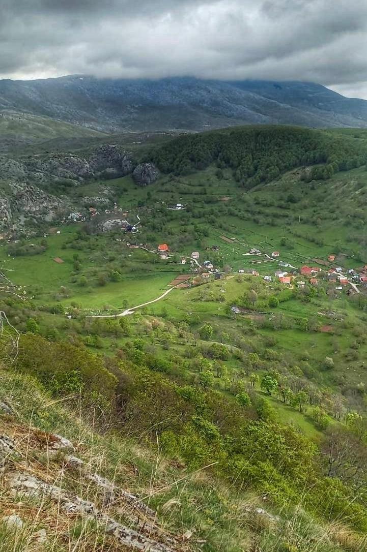 Konak Umoljani Apartamento Exterior foto